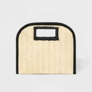 Cut Out Handle Straw Clutch - A New Day Natural